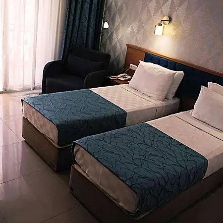 Forest Village Cedit