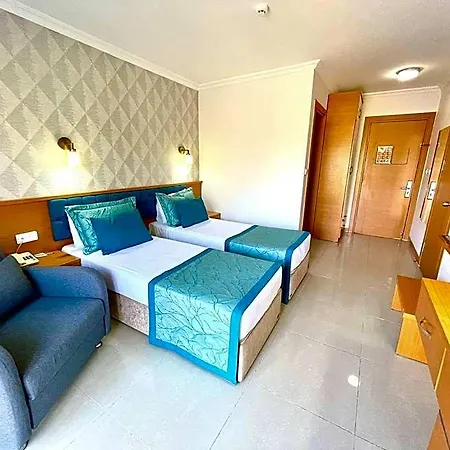 Hotel Forest Village
