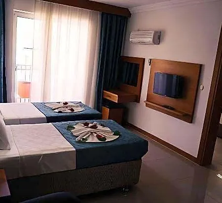 Forest Village 5* Cedit